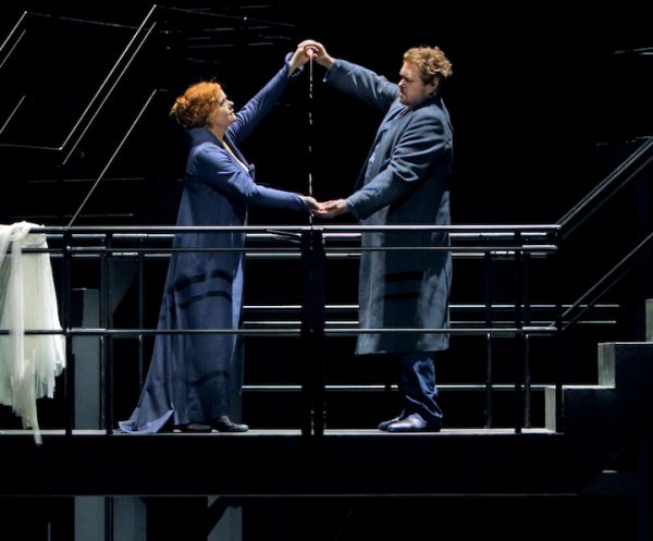Eine Isolde von Anfang an: Stephen Gould mit Petra Lang. © Enrico Nawrath/Bayreuther Festspiele