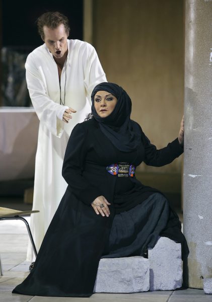 Szene aus Parsifal, Bayreuther Festspiele 2019, Kundry - Elena Pankratova - und Amfortas - Ryan McKinny