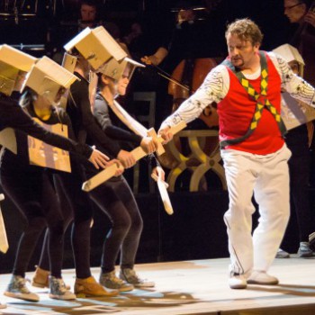 Lohengrin junior: Norbert Ernst in der Hauptrolle. (Foto: Jörg Schulz, Bayreuther Festspiele)