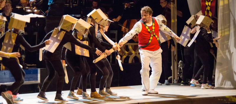 Lohengrin junior: Norbert Ernst in der Hauptrolle. (Foto: Jörg Schulz, Bayreuther Festspiele)