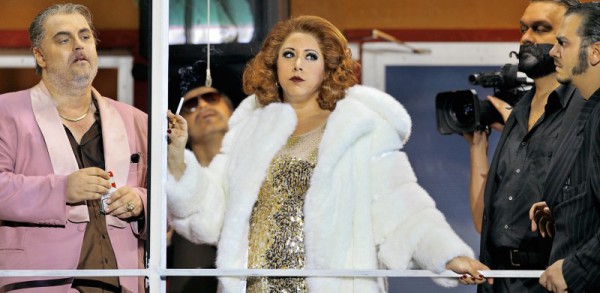 Wotan, Erda, die Riesen - und die Kamera ist immer dabei. (Foto: Enrico Nawrath, Bayreuther Festspiele)