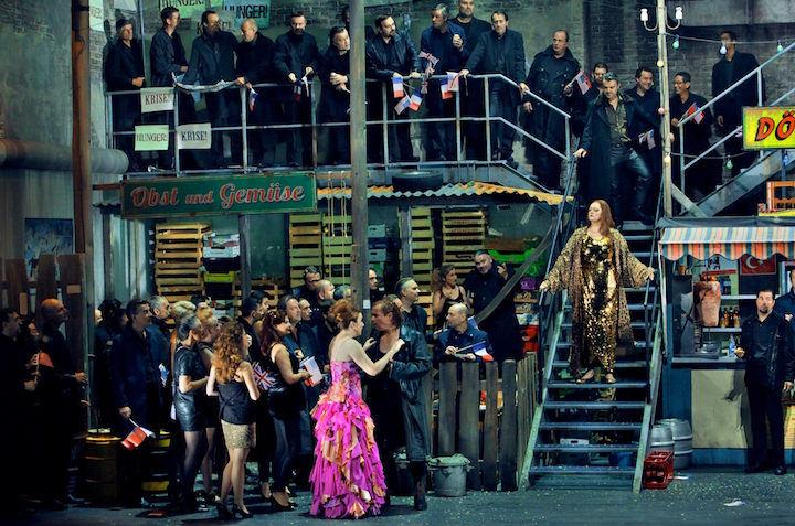 Großer Auftritt von Catherine Foster als Brünnhilde. © Enrico Nawrath/Bayreuther Festspiele