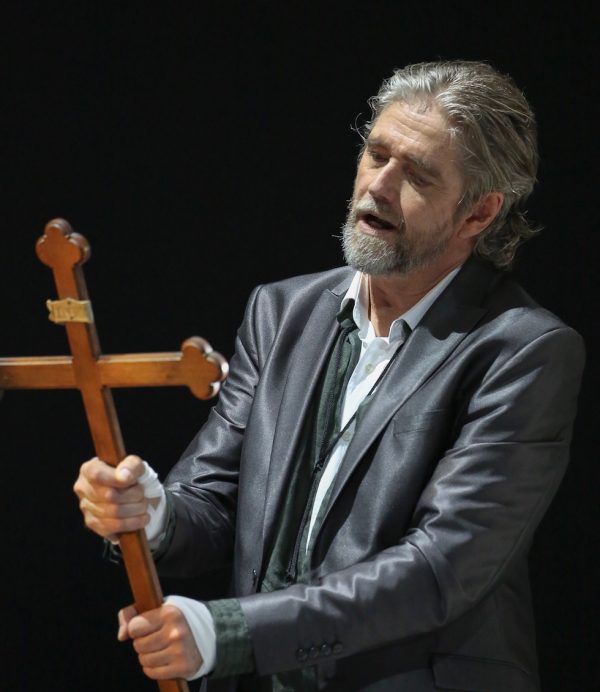Gerd Grochowski debütierte 2016 als Klingsor (Parsifal) bei den Bayreuther Festspielen.