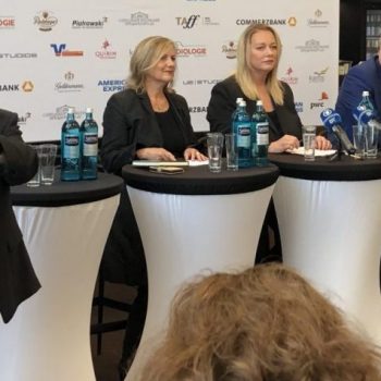 Die Pressekonferenz der Bayreuther Festspiele 2019: Peter Emmerich (links im Bild) stellt die Gesprächsteilnehmer vor