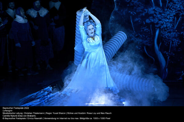 Camilla Nylund als Elsa in Lohengrin, Bayreuther Festspiele 2022