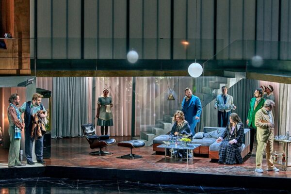 Am Ende: Rheingold, Ring des Nibelungen, in der Inszenierung von Valentin Schwarz. Bayreuther Festspiele 2025